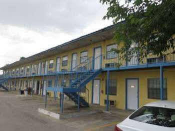 Loma Alta Motel Laredo Exterior photo